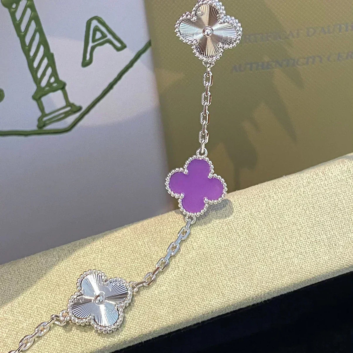 [Stellar Jewelry] CLOVER 5 MOTIF VIOLET BRACELET COLLECTION