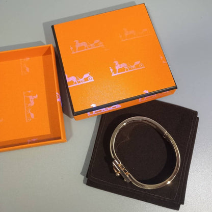 [Stellar Jewelry]H YELLOW BRACELET