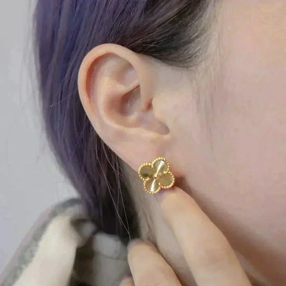 [Stellar Jewelry]CLOVER MEDIUM 1 MOTIFS LASER EARRINGS
