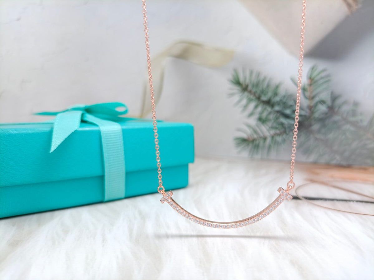 [Stellar jewels]BIG SMILE PEDANT DIAMOND NECKLACE