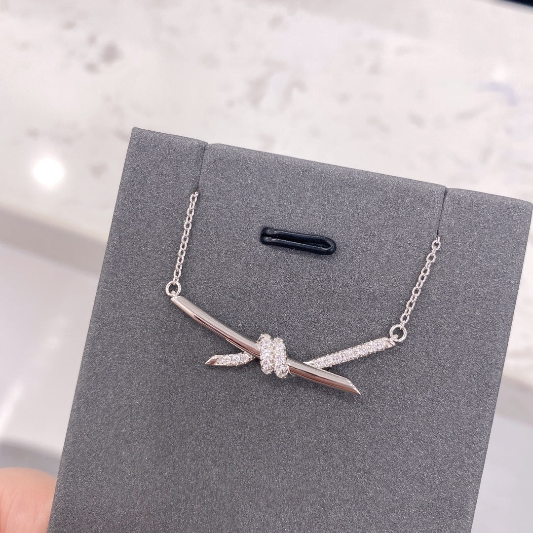 [Stellar jewels]KNOT NECKLACE DIAMONDS