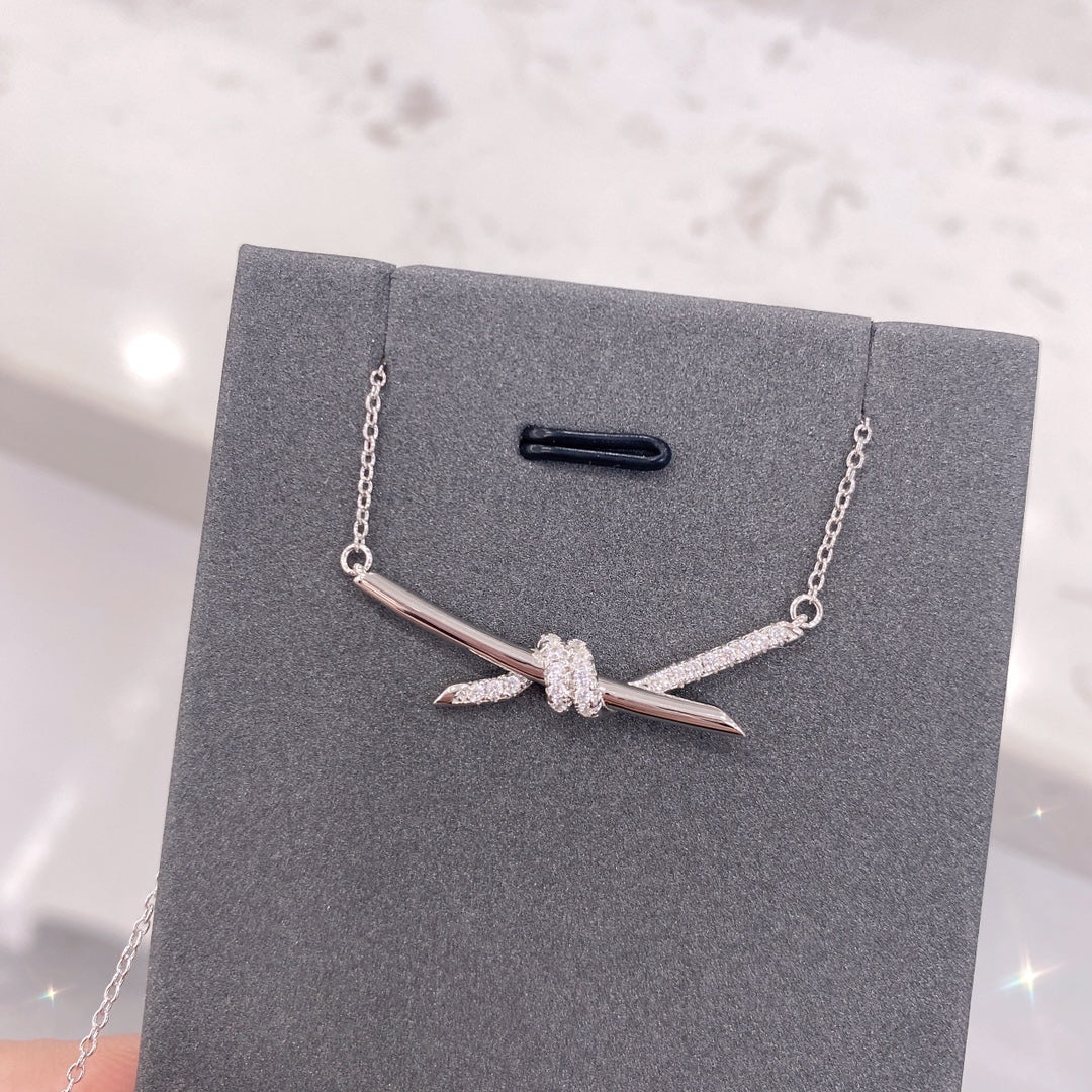 [Stellar jewels]KNOT NECKLACE DIAMONDS