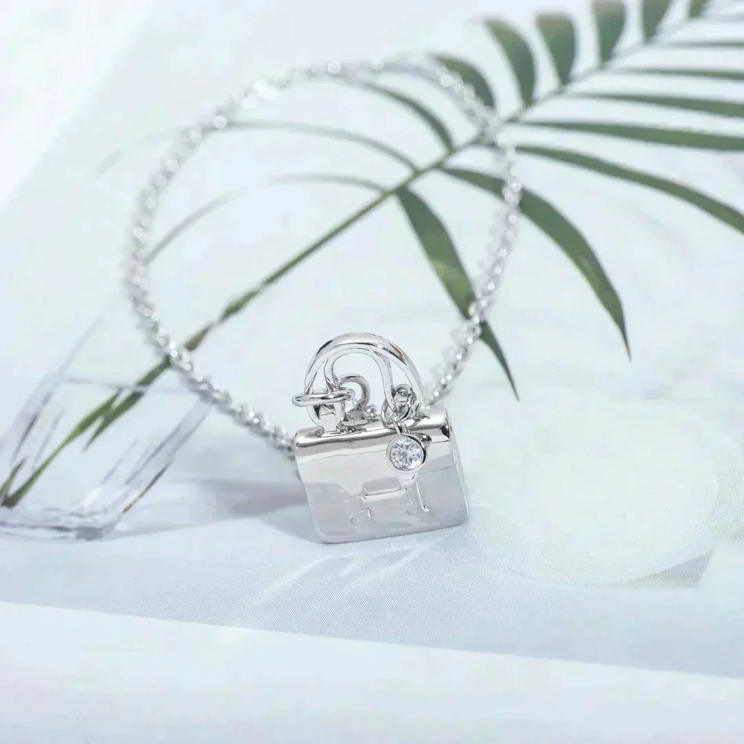 [Stellar Jewelry]AMULETTE PEDANT SILVER NECKLACE