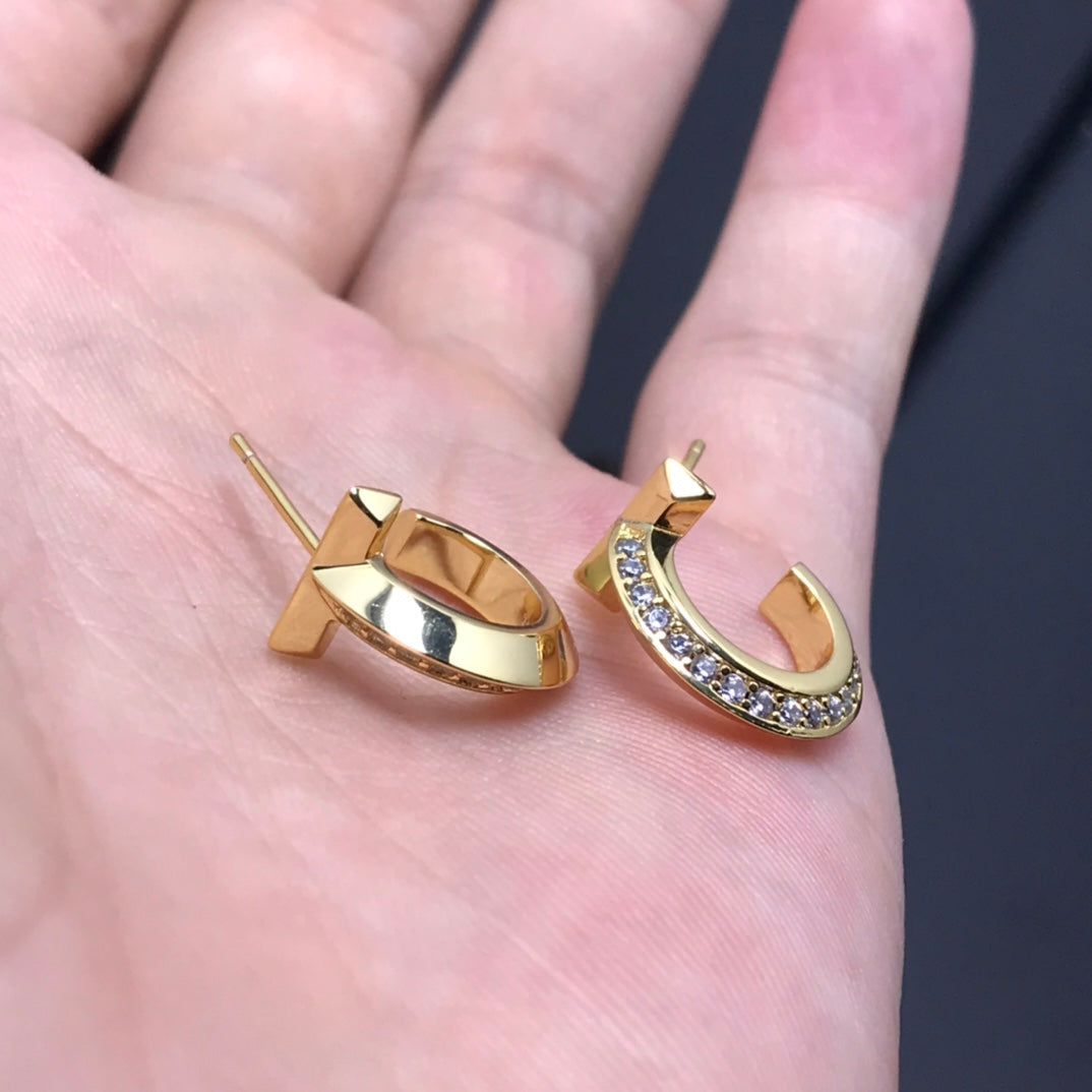[Stellar jewels]T HOOP DIAMOND EARRINGS