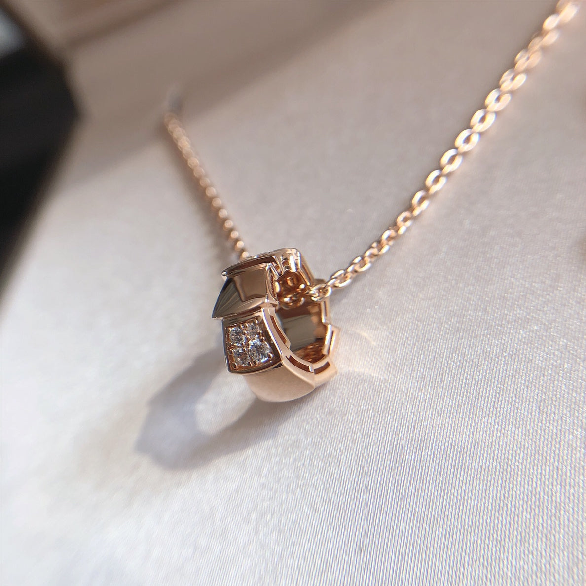 [Stellar Jewelry]SERPENTI PEDANT DIAMOND PINK GOLD NECKLACE
