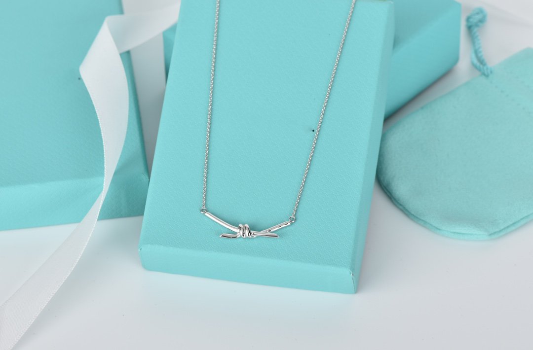 [Stellar jewels]KNOT NECKLACE
