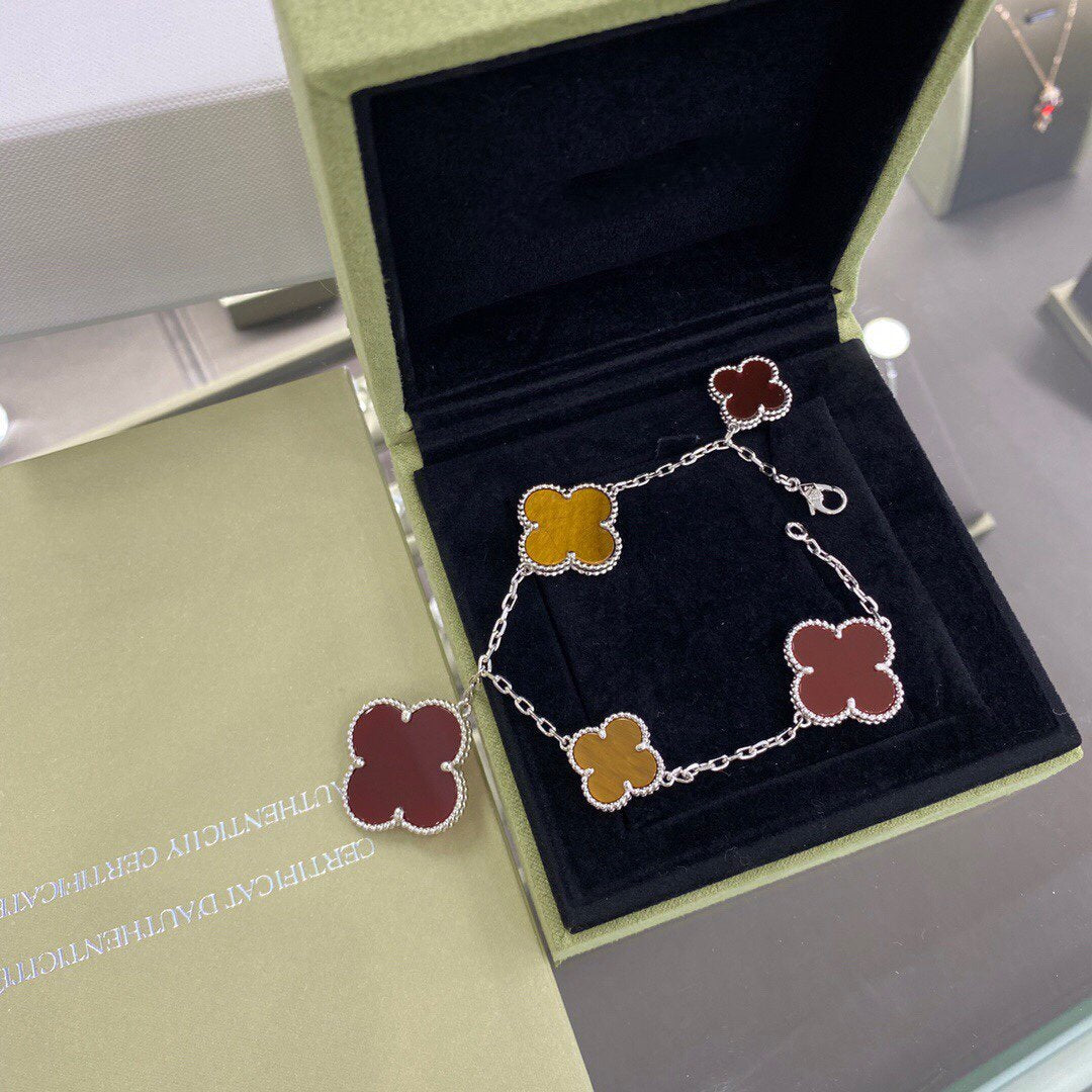 [Stellar Jewelry]CLOVER 5 MOTIFS SIVLER CARNELIAN TIGER EYE BRACELET