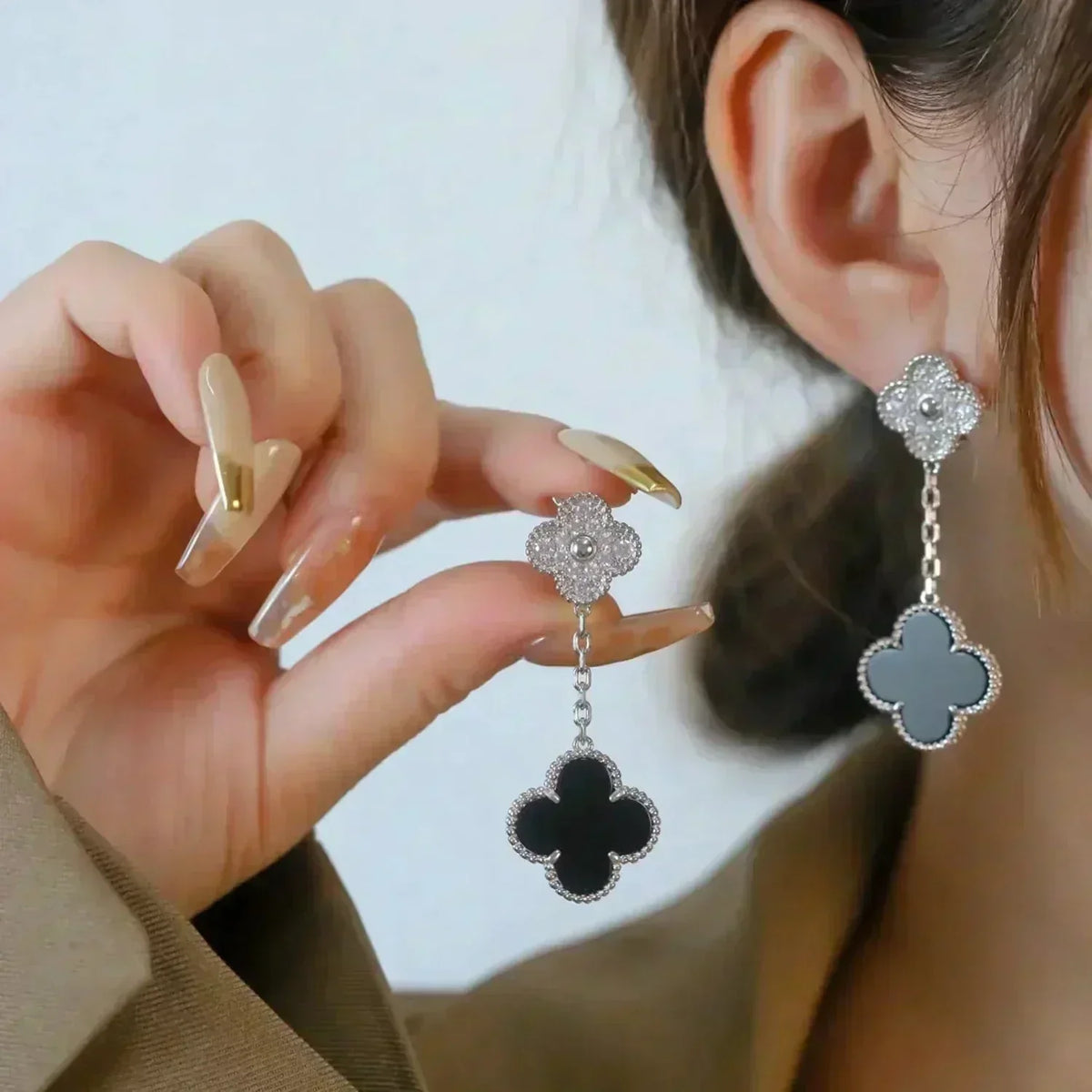 [Stellar Jewelry]CLOVER 2 MOTIFS  DIAMOND ONYX EARRINGS SILVER