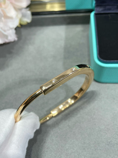 [Stellar jewels]LOCK BRACELET 8 DIAMOND