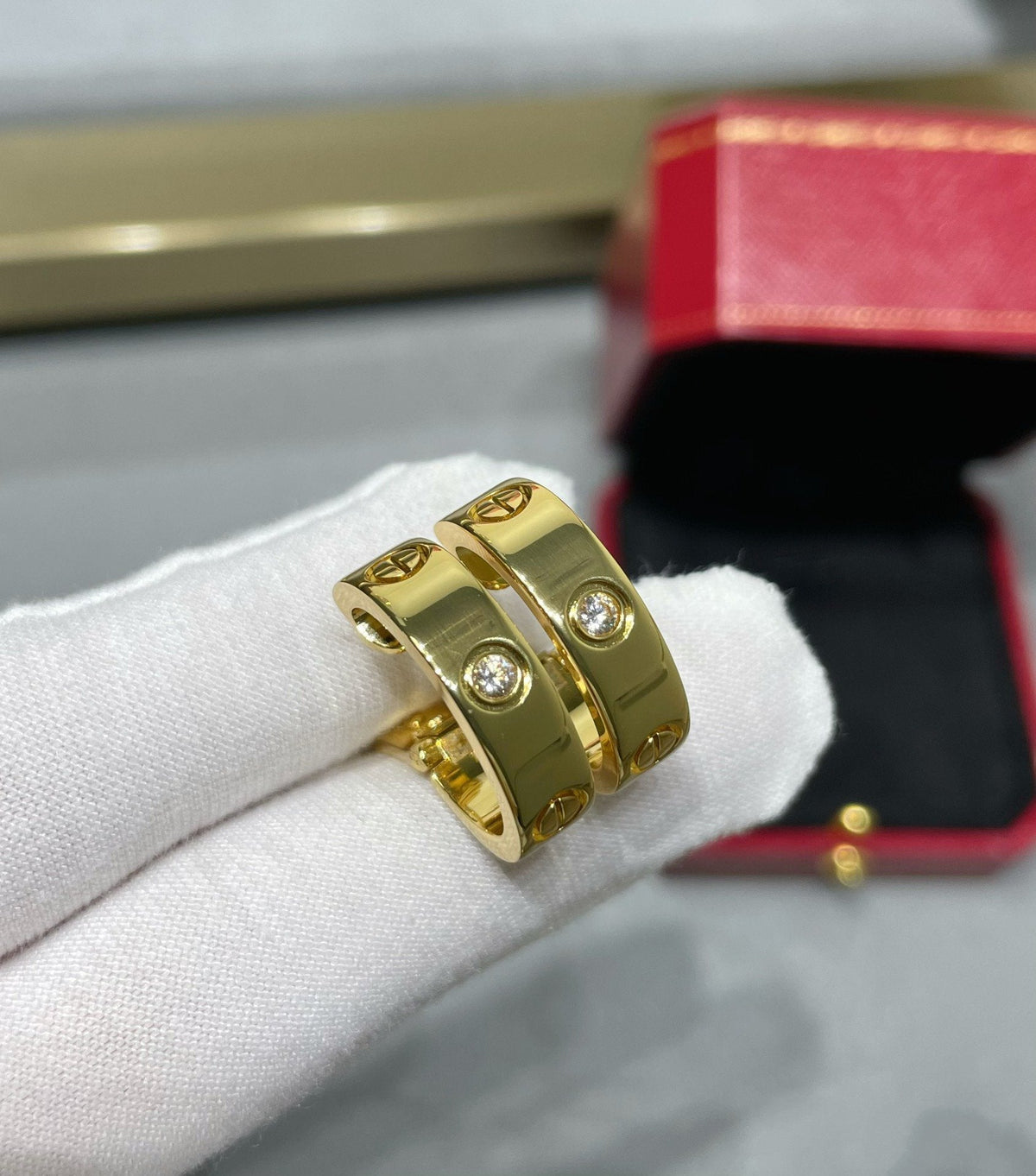 [Stellar Jewelry]LOVE 5.5MM 1 DIAMOND EARRINGS