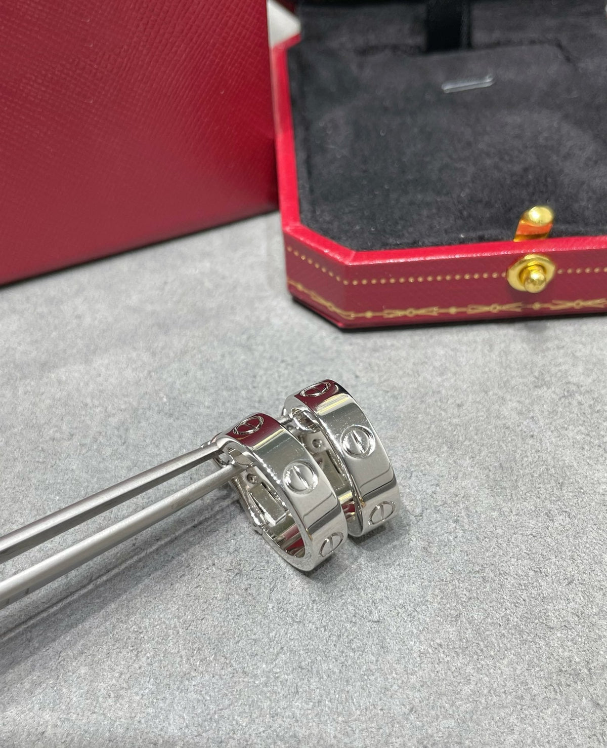 [Stellar Jewelry]LOVE 5.5MM EARRINGS