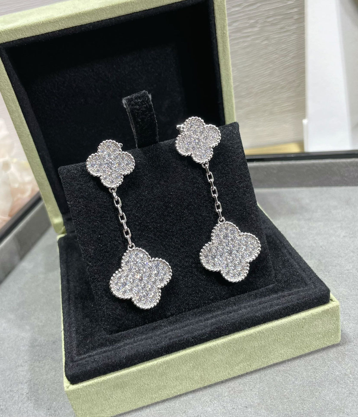 [Stellar Jewelry]CLOVER 2 MOTIFS DIAMOND PAVED SILVER EARRINGS