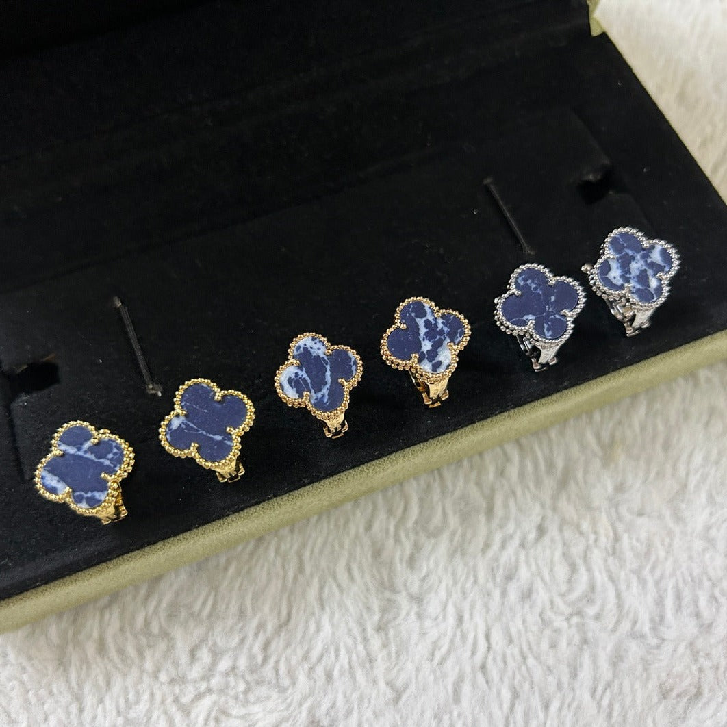 [Stellar Jewelry]CLOVER PIETERSITE MEDIUM STUD EARRINGS