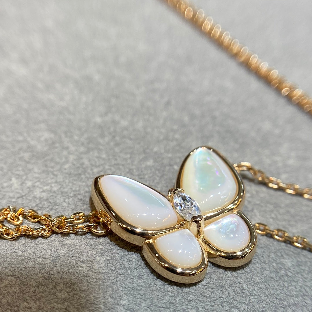 [Stellar Jewelry]BUTTERFLY MOP DIAMOND NECKLACE