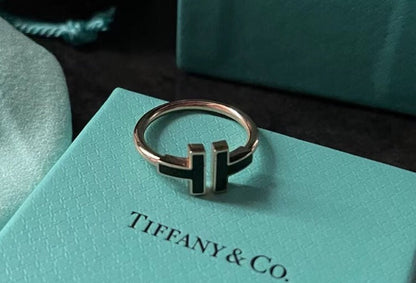 [Stellar jewels]T SMALL ONYX PINK GOLD RING