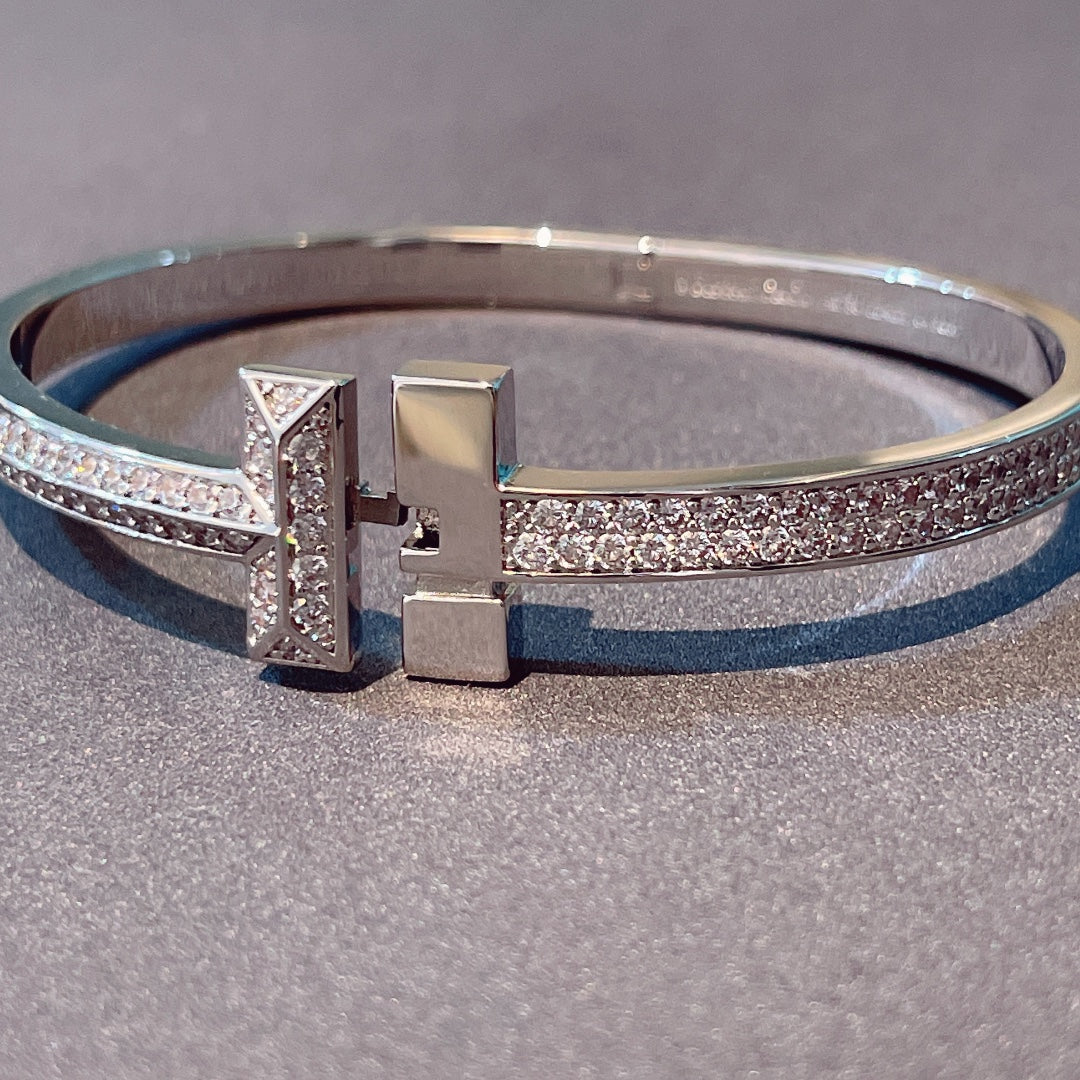[Stellar jewels]T1 WIDE HINGED BANGLE DIAMOND PAVED BRACELET