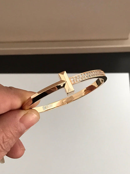 [Stellar jewels]T1 WIDE DIAMOND HINGED BANGLE PINK GOLD