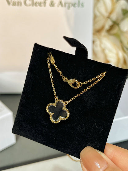 [Stellar Jewelry]CLOVER ROCK CRYSTAL ROSE GOLD NECKLACE