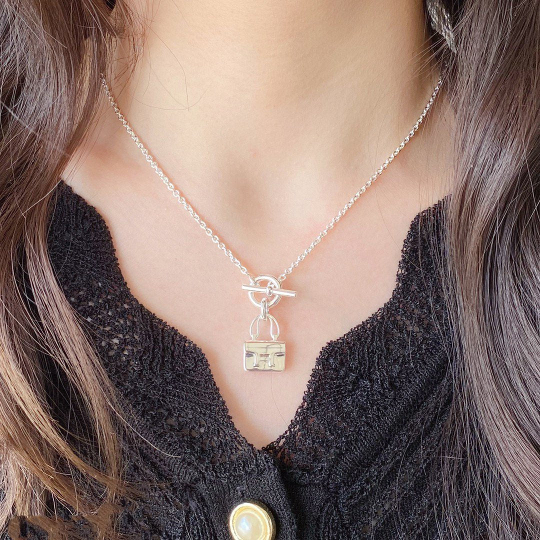 [Stellar Jewelry]CONSTANCE PEDANT SILVER NECKLACE