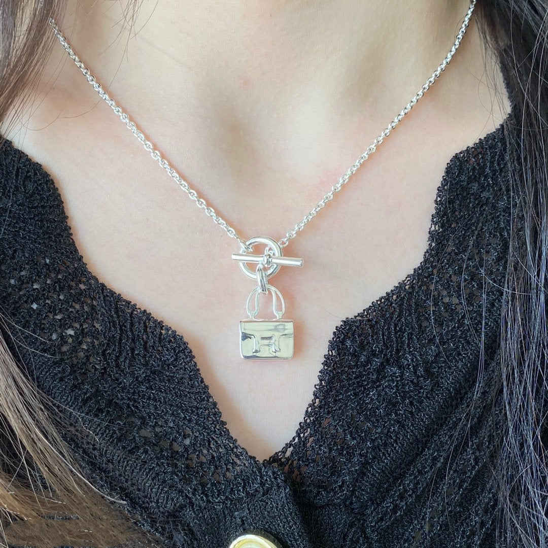 [Stellar Jewelry]CONSTANCE PEDANT SILVER NECKLACE