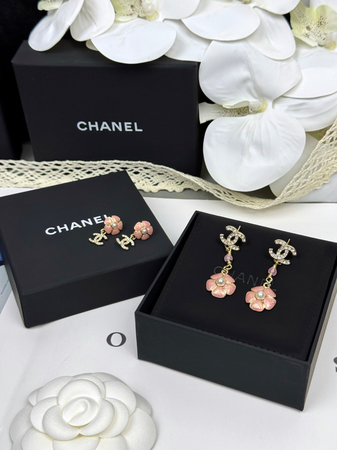 [Stellar Jewelry]26C Pink Camellia Enamel Pendant with Double C Earrings