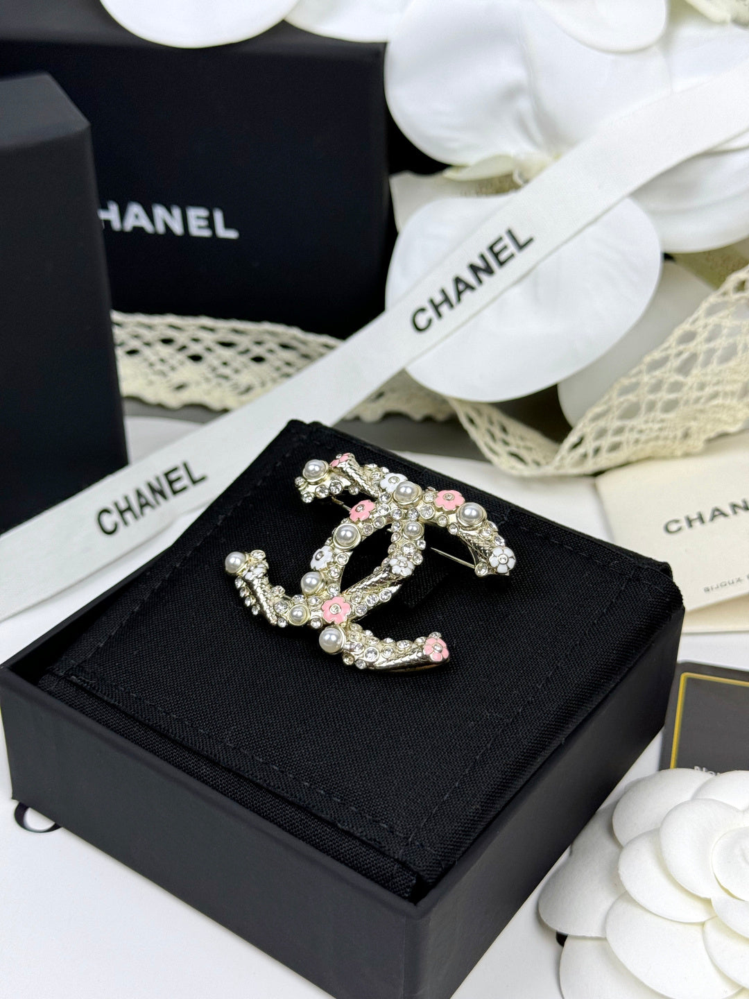 [Stellar Jewelry]26C Pink-White Enamel Ice Cream Cone Double C Brooch