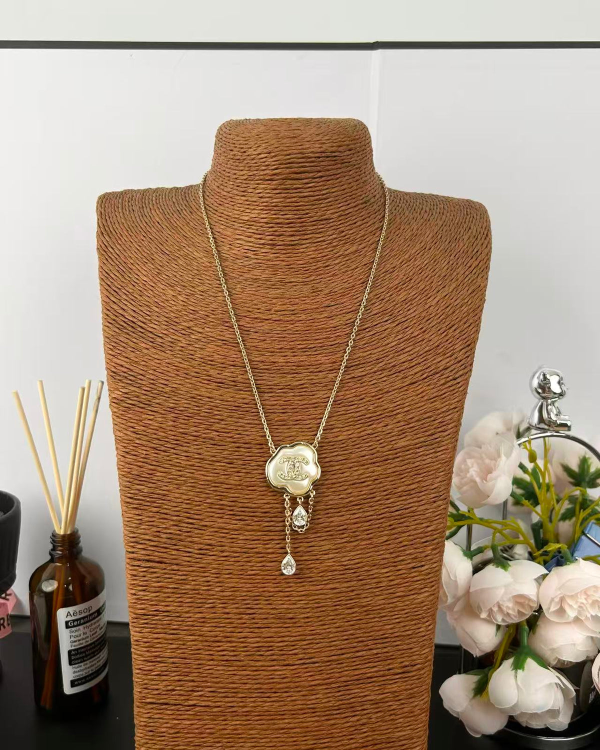 [Stellar Jewelry]Cloud Pearl Mother-of-Pearl Diamond Chain Pendant Necklace
