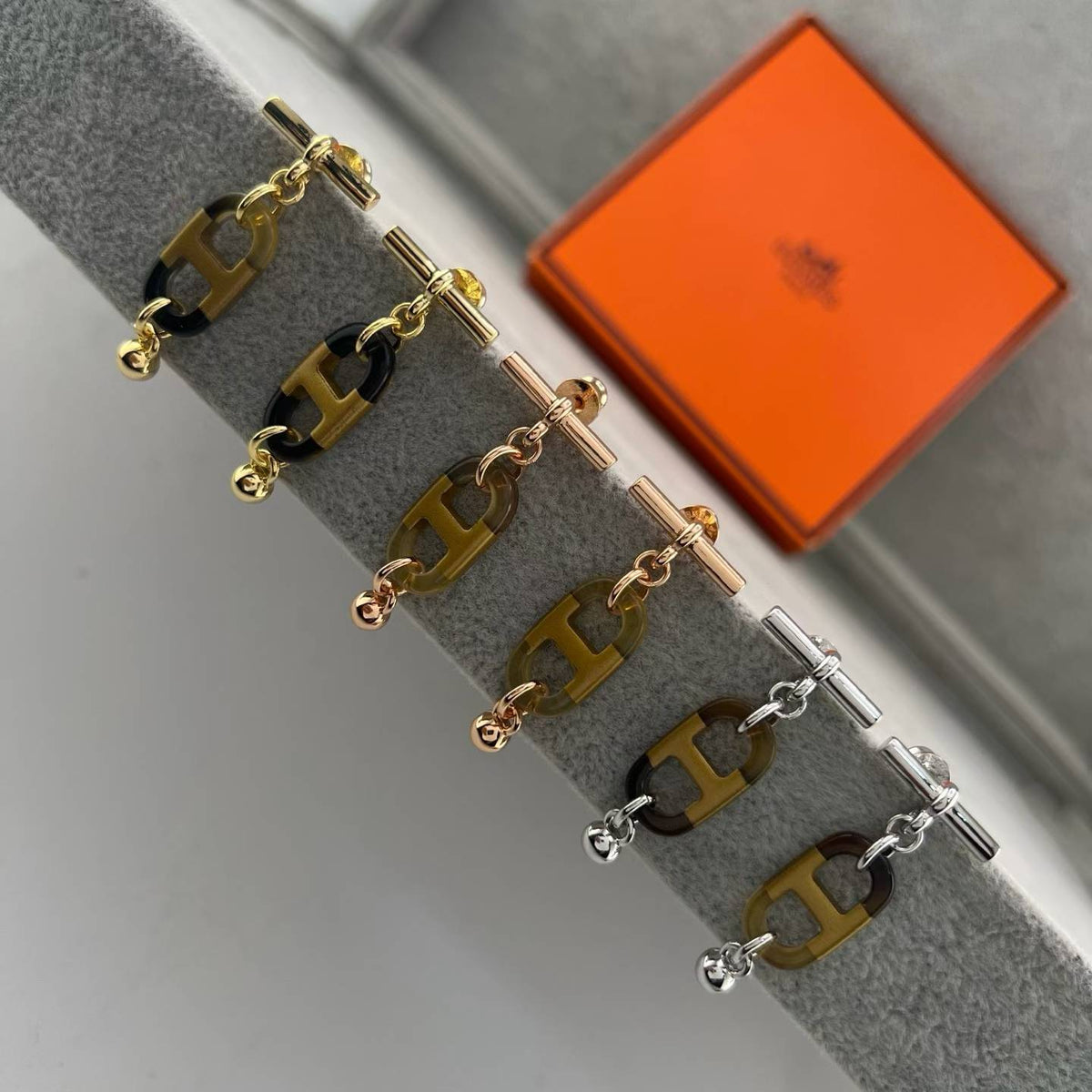 [Stellar Jewelry]H PIG NOSE EARRINGS