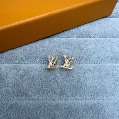 [Stellar Jewelry]LETTER STUDS WITH STONES