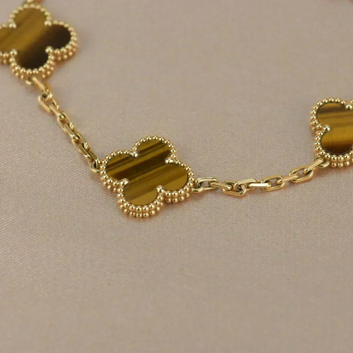 [Stellar Jewelry] CLOVER 5 MOTIFS TIGER EYE BRACELET COLLECTION