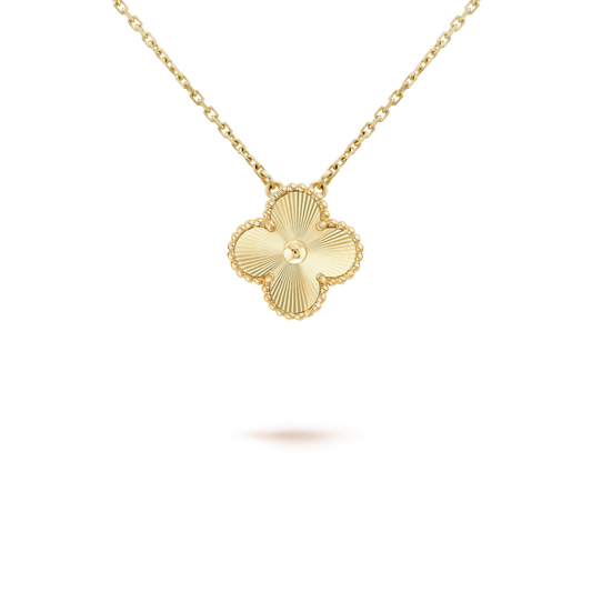 [Stellar Jewelry]CLOVER 15MM LASER NECKLACE AND BOX