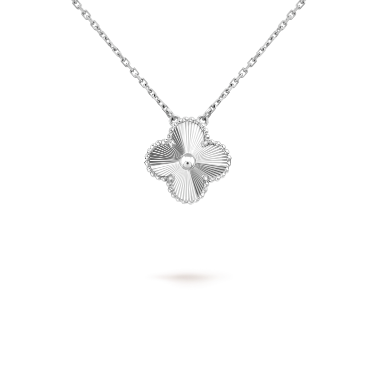 [Stellar Jewelry]CLOVER 15MM LASER NECKLACE SILVER