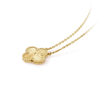 [Stellar Jewelry]CLOVER 15MM LASER NECKLACE