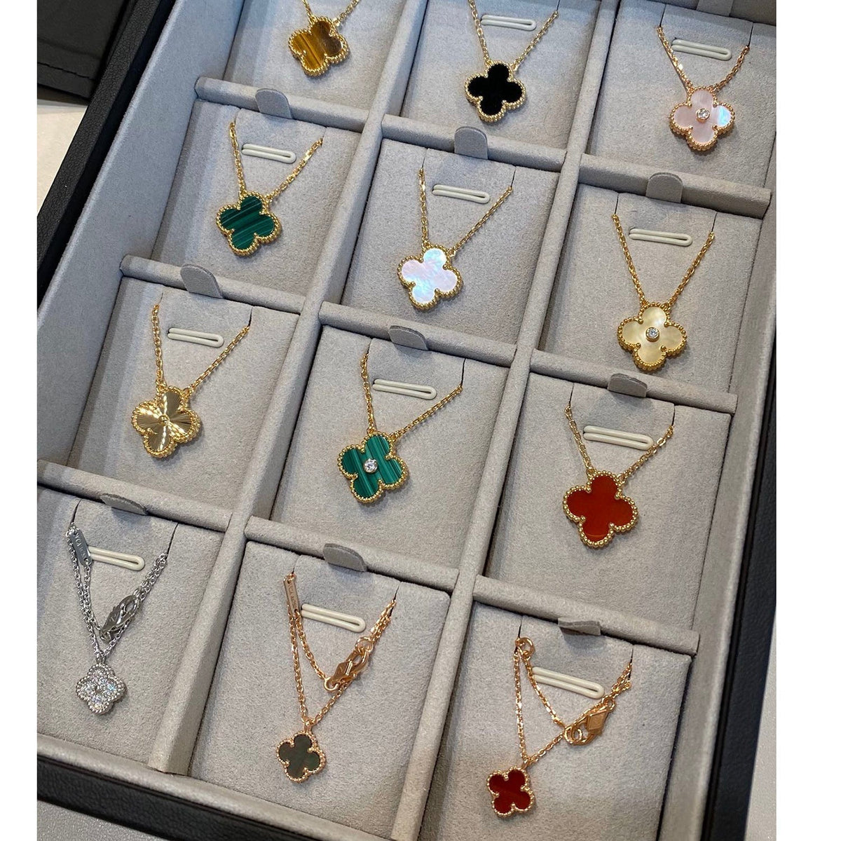 [Stellar Jewelry]CLOVER 15MM LASER NECKLACE SILVER