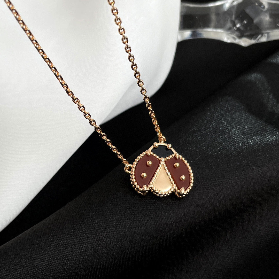 [Stellar Jewelry]LUCKY  CARNELIANS LADYBUG NECKLACE