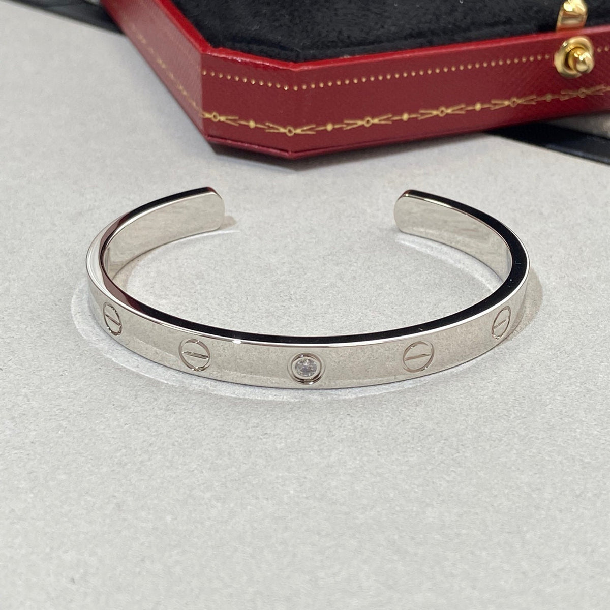 [Stellar Jewelry]LOVE BRACELET 6.1MM 1 DIAMOND OPEN CUFF