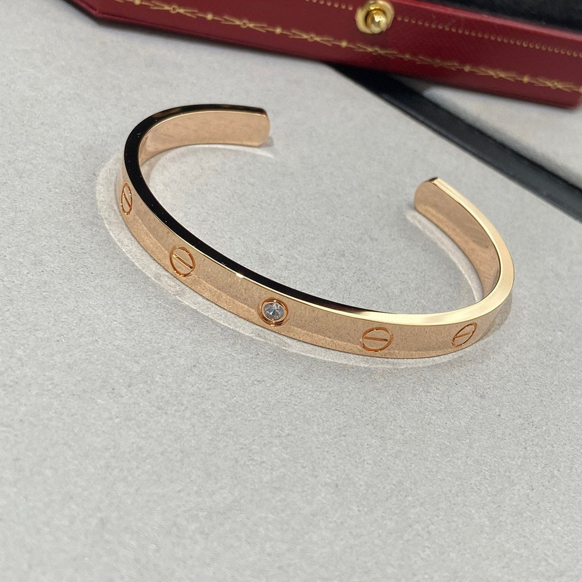 [Stellar Jewelry]LOVE BRACELET 6.1MM 1 DIAMOND OPEN CUFF