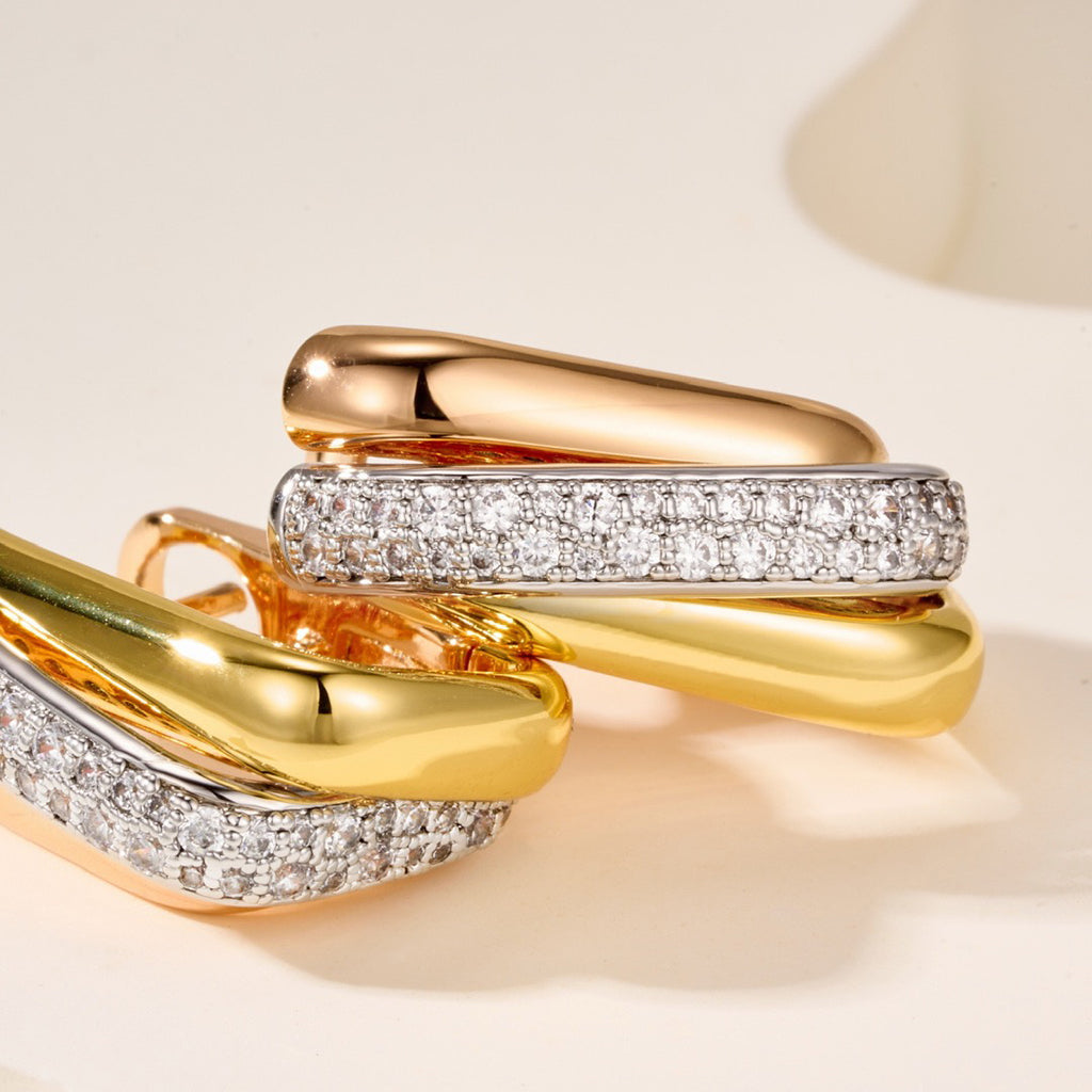 [Stellar Jewelry]TRINITY HALF DIAMOND  CUSHION EARRINGS