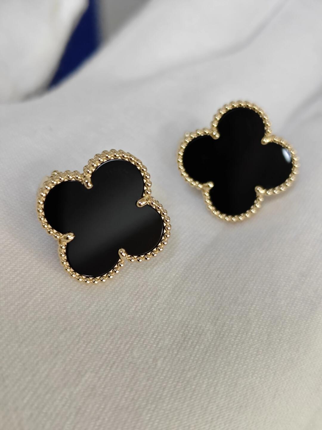 [Stellar Jewelry]CLOVER 20MM BLACK MOP EARRINGS