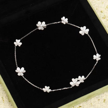 [Stellar Jewelry]FRIVOLE SILVER 9 FLOWERS NECKLACE
