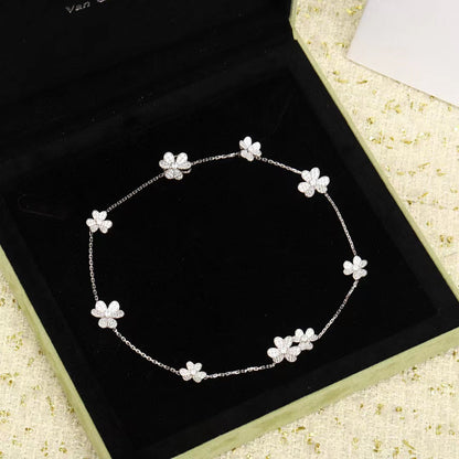 [Stellar Jewelry]FRIVOLE SILVER 9 FLOWERS NECKLACE