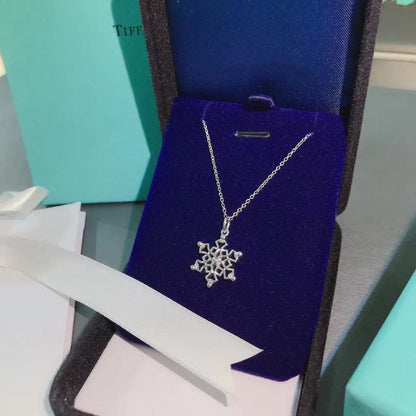 [Stellar jewels]STERLING SILVER SNOWFLAKE PENDANT NECKLACE