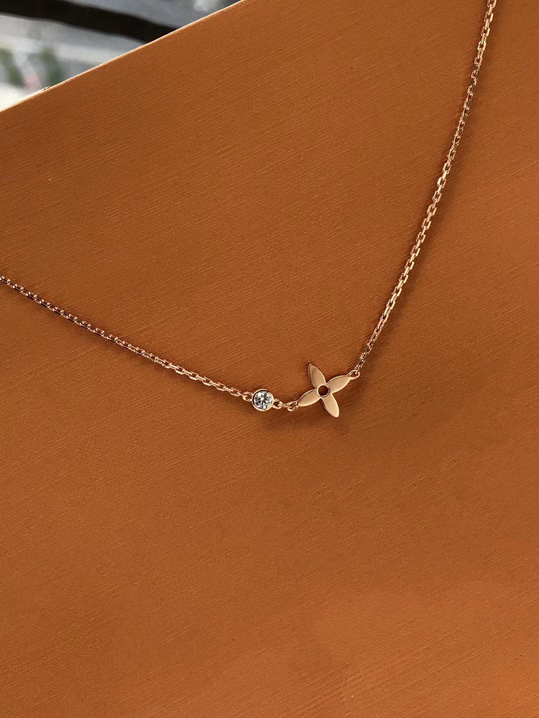 [Stellar Jewelry]BLOSSOM PENDANT PINK GOLD AND DIAMOND