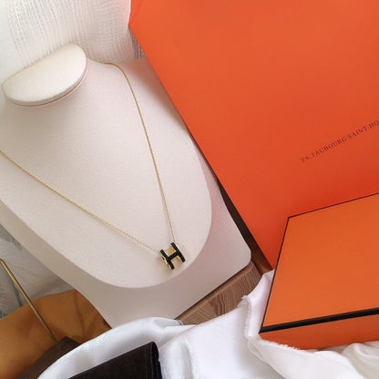 [Stellar Jewelry]HM CLIC BLACK ENAMEL GOLD NECKLACE
