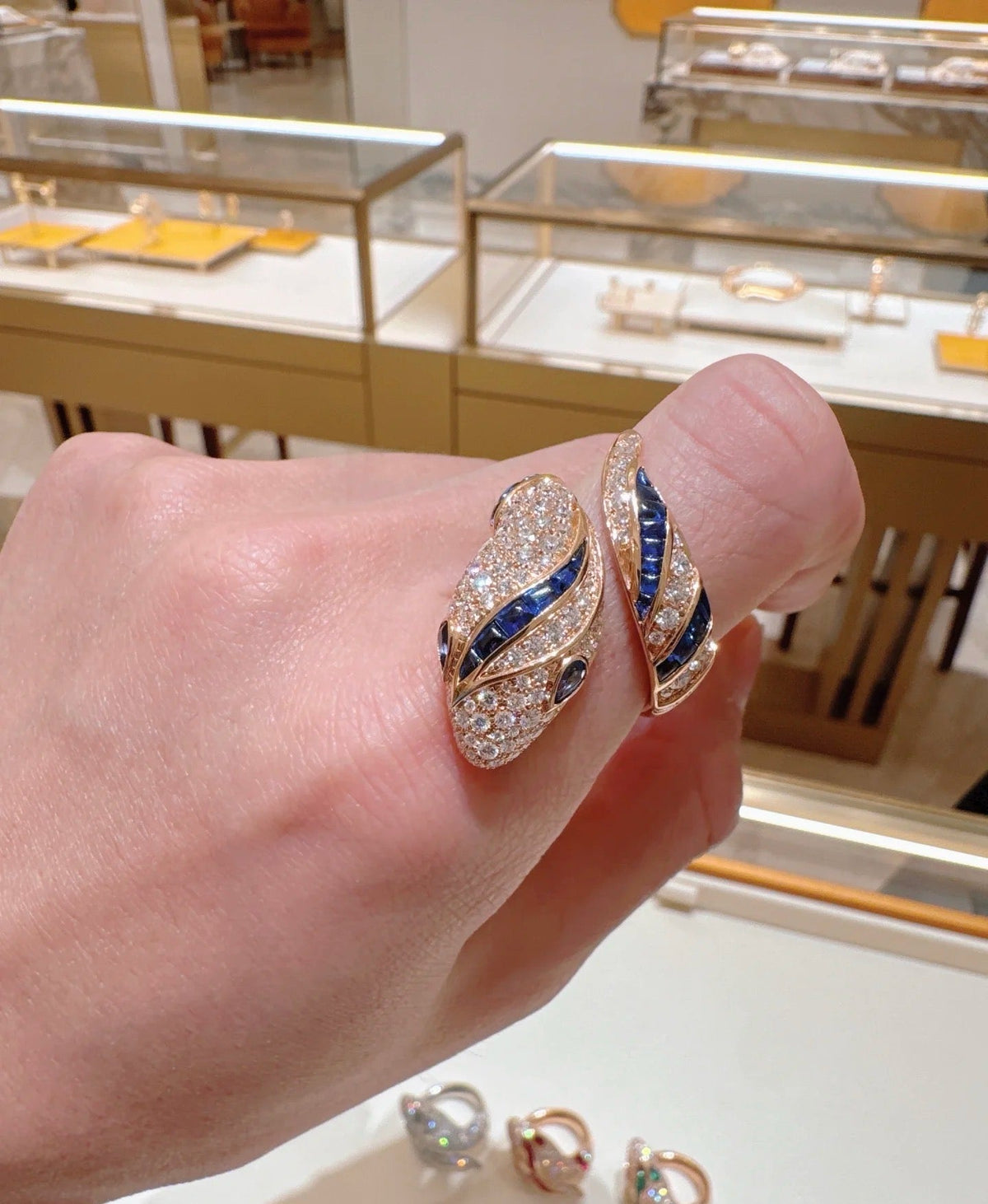 [Stellar Jewelry]BRAND NEW LUXURY BLUE SNAKE RING