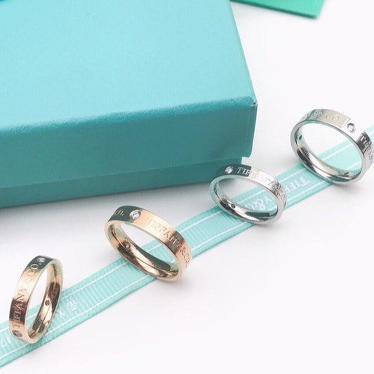 [Stellar jewels]THREE-DIAMOND RING
